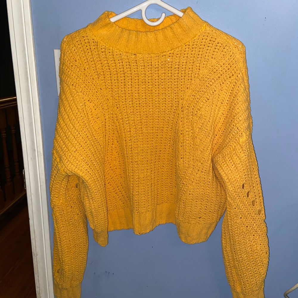 Hollister mockneck sweater